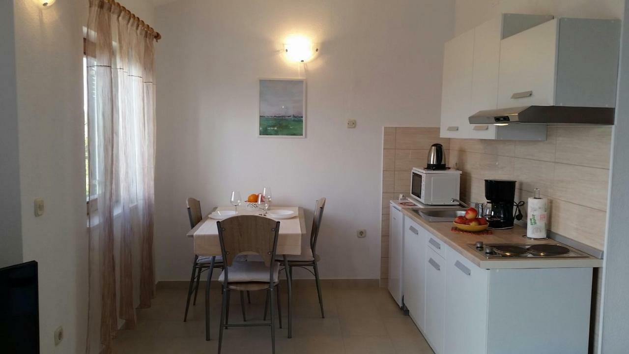Apartman Ivanica 제제라 외부 사진