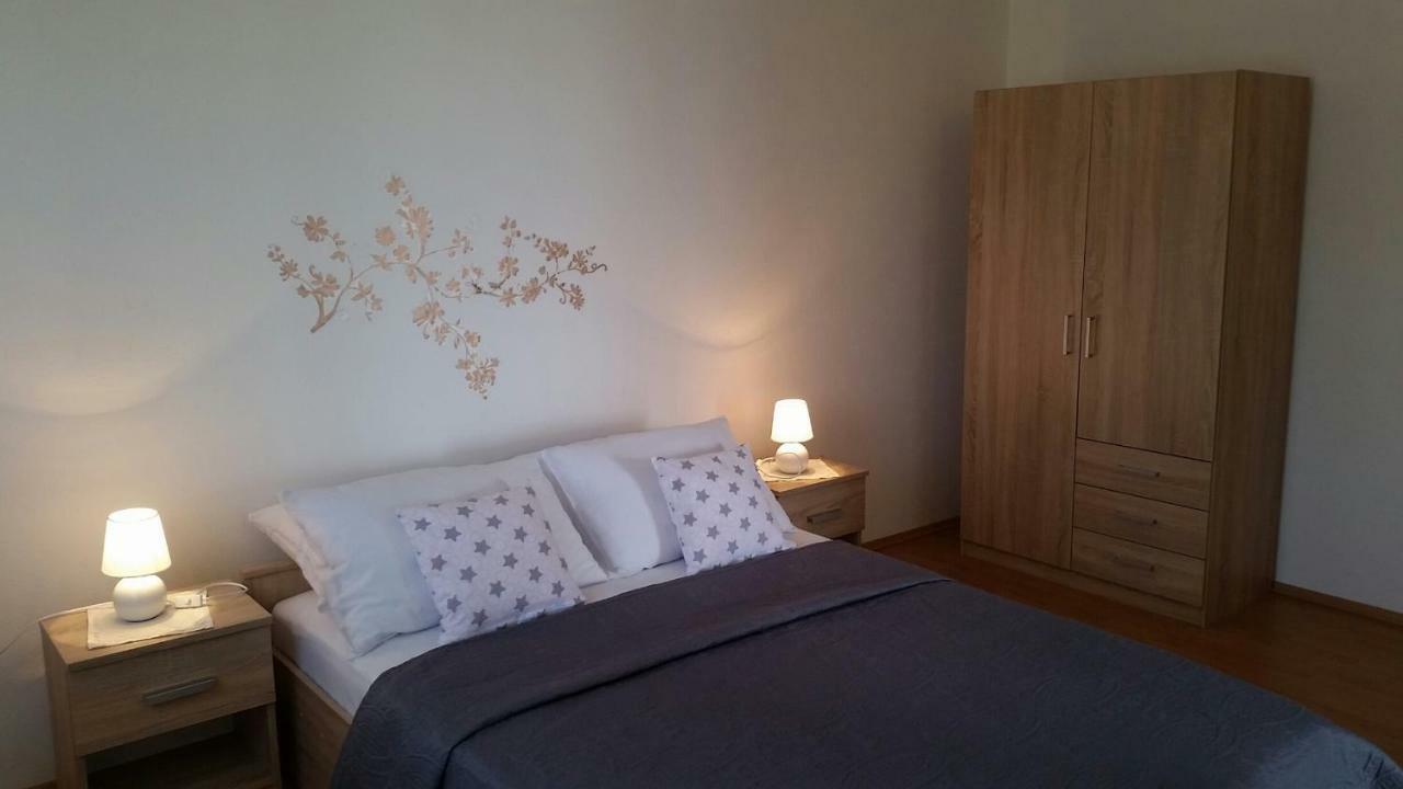 Apartman Ivanica 제제라 외부 사진